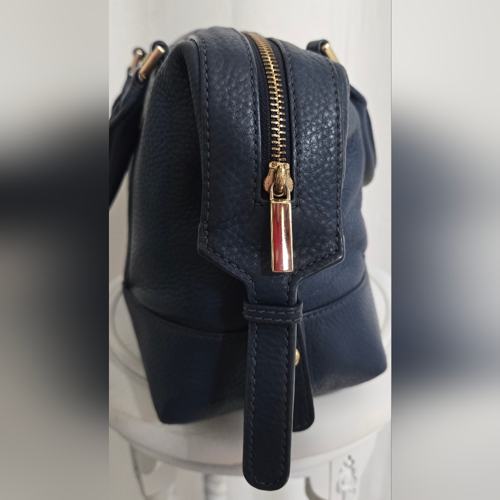 EUC Tory Burch Bryant Satchel Quilted Leather Bag in Navy - Picture 6 of 12